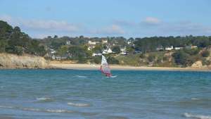 Windsurfen vor dem Portzic Strand